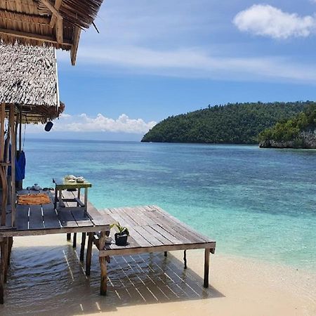 Nus Homestay Raja Ampat Kri 外观 照片