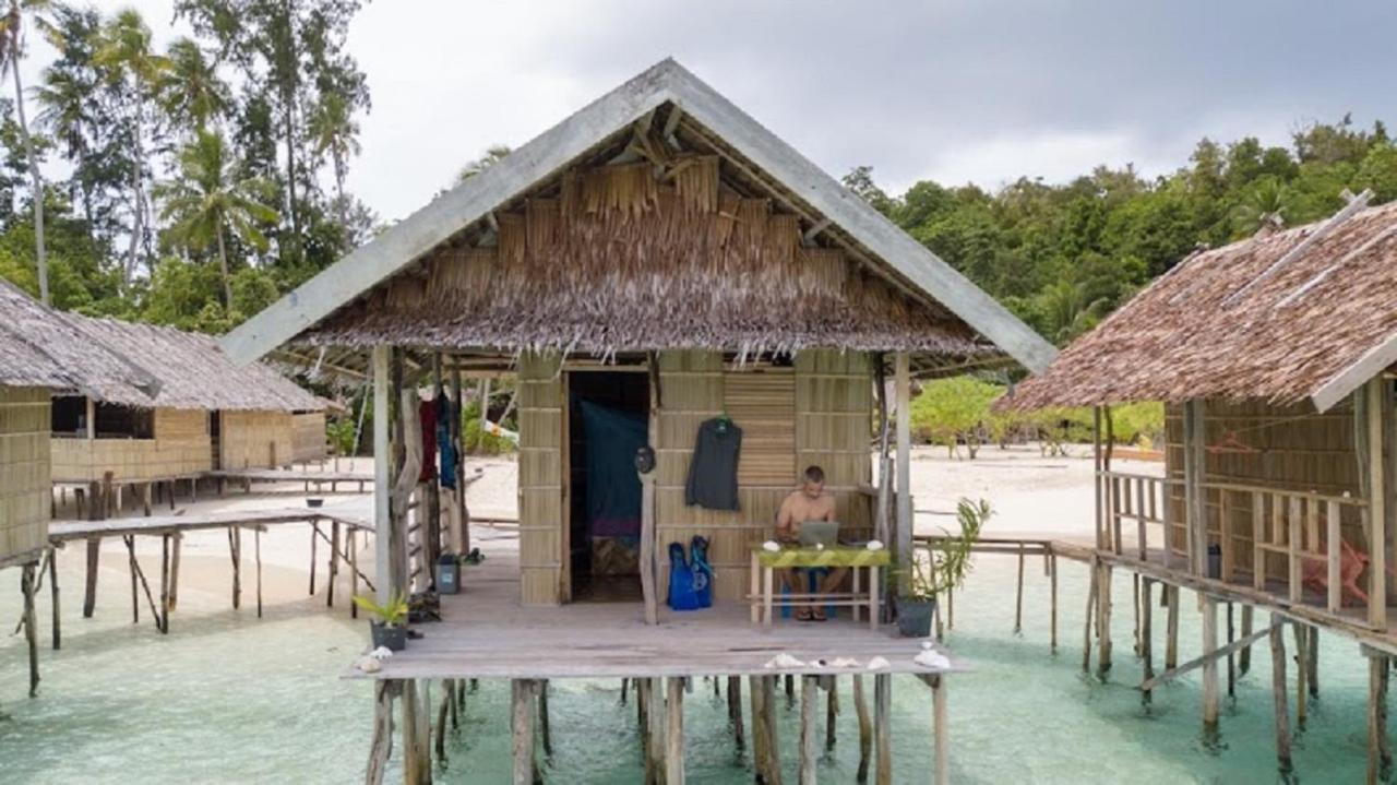 Nus Homestay Raja Ampat Kri 外观 照片